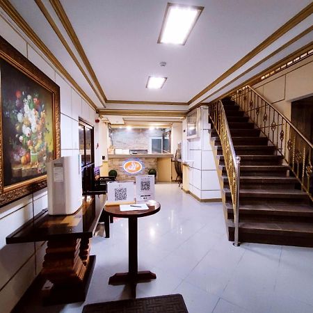 Spring Plaza Hotel Dasmarinas Luaran gambar