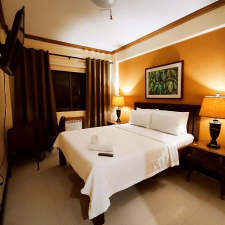 Spring Plaza Hotel Dasmarinas Luaran gambar