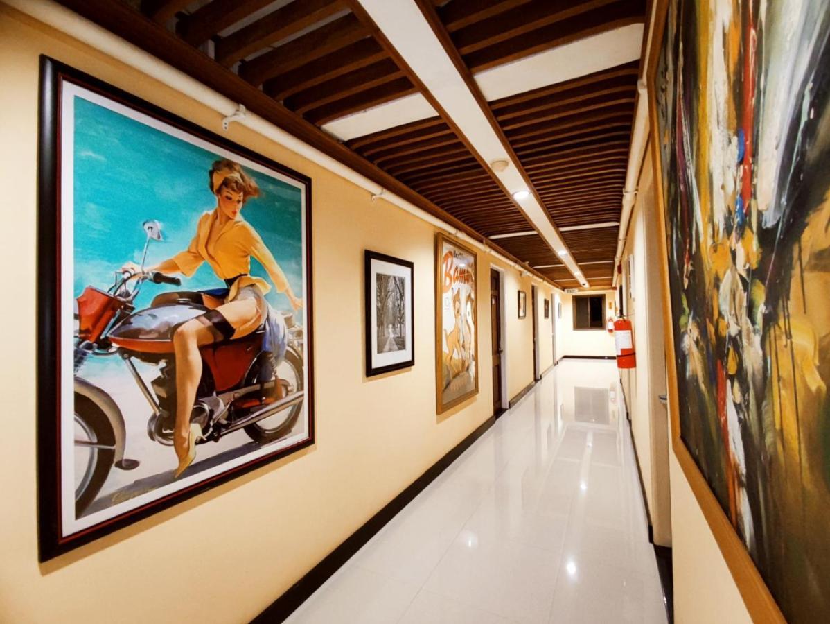 Spring Plaza Hotel Dasmarinas Luaran gambar