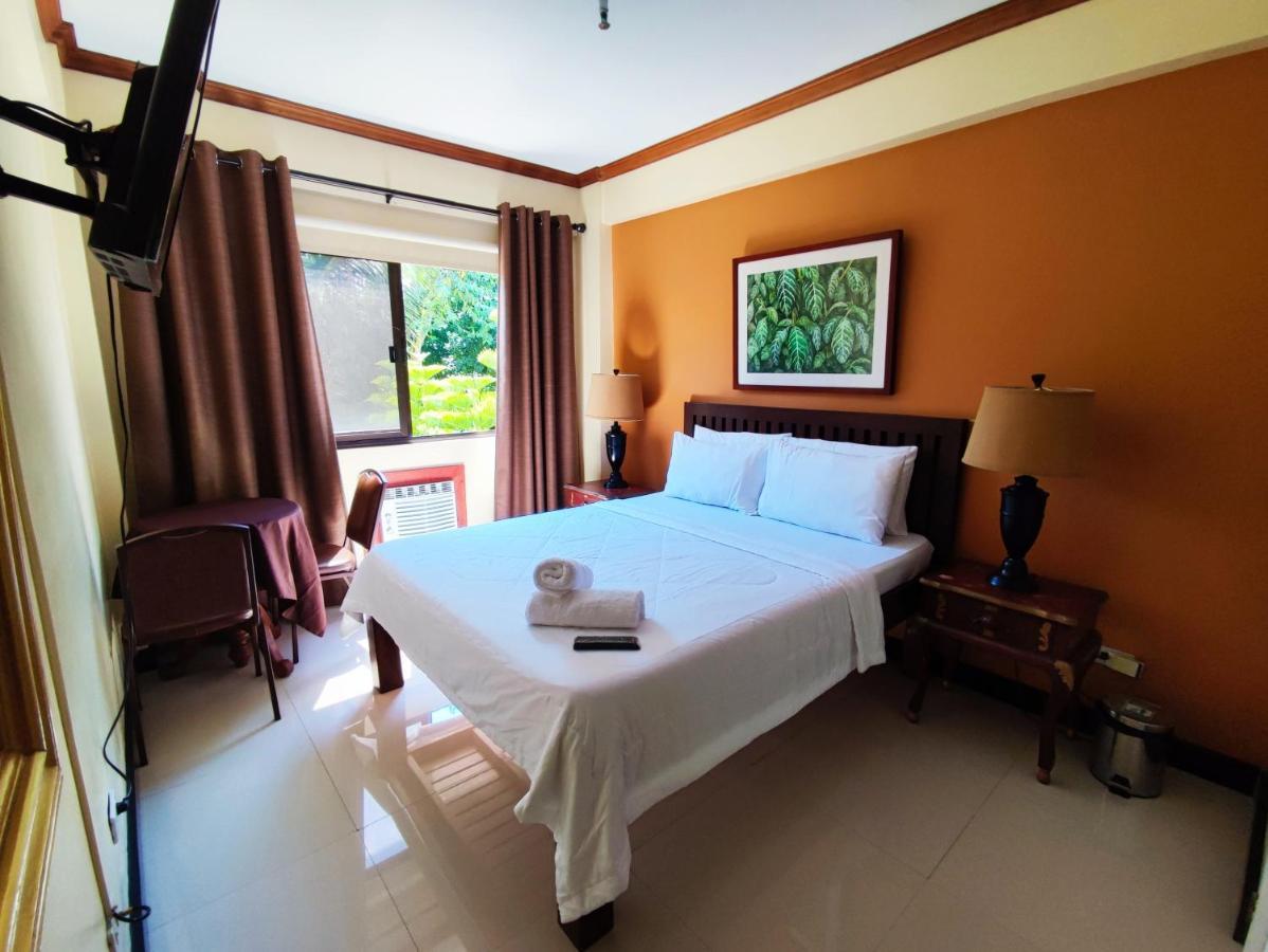 Spring Plaza Hotel Dasmarinas Luaran gambar
