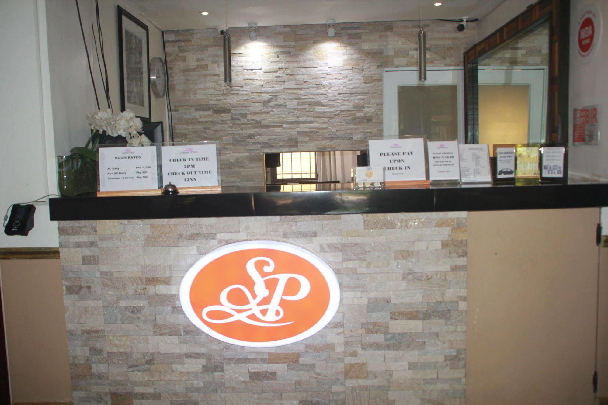 Spring Plaza Hotel Dasmarinas Luaran gambar