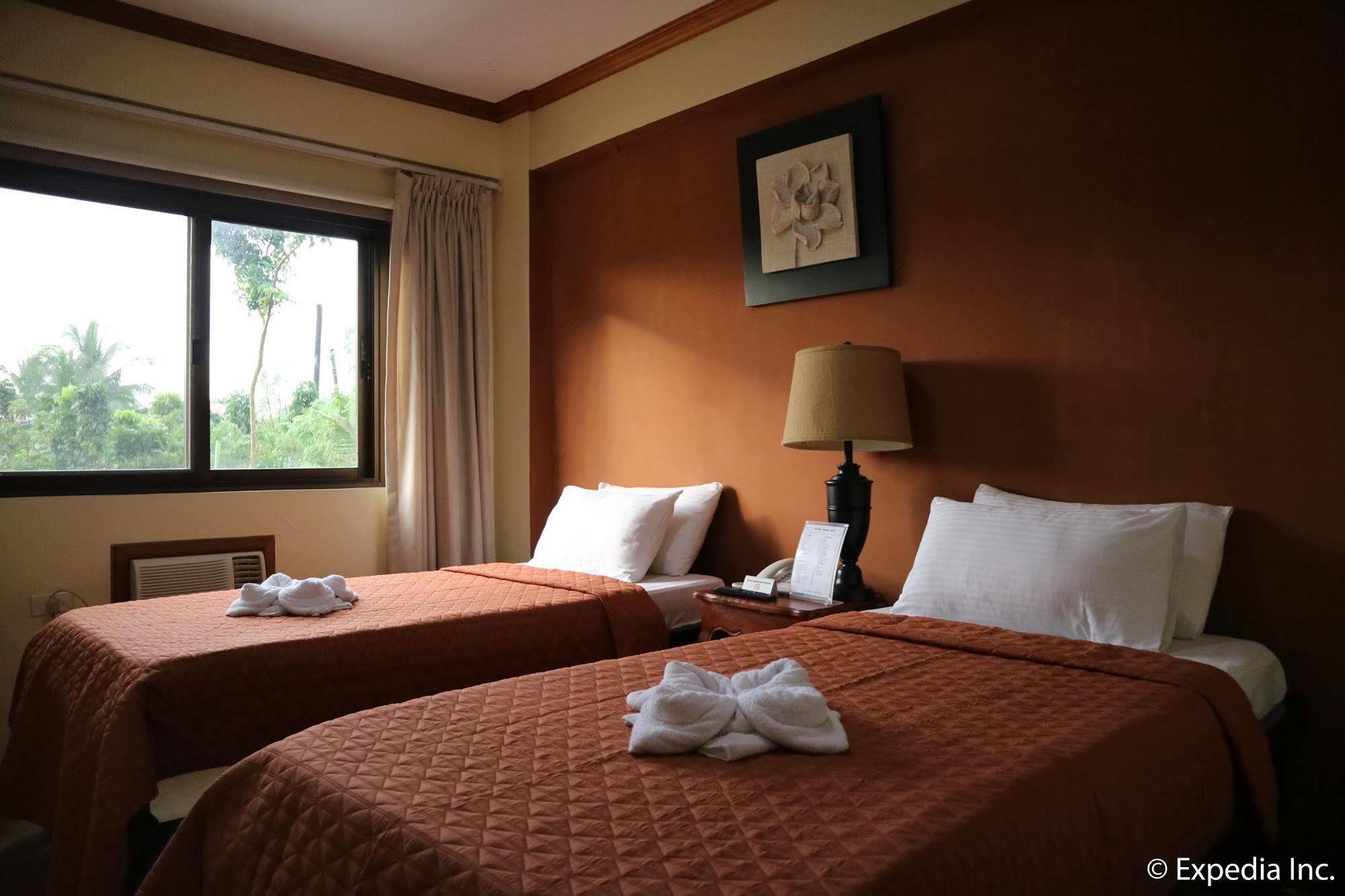 Spring Plaza Hotel Dasmarinas Luaran gambar
