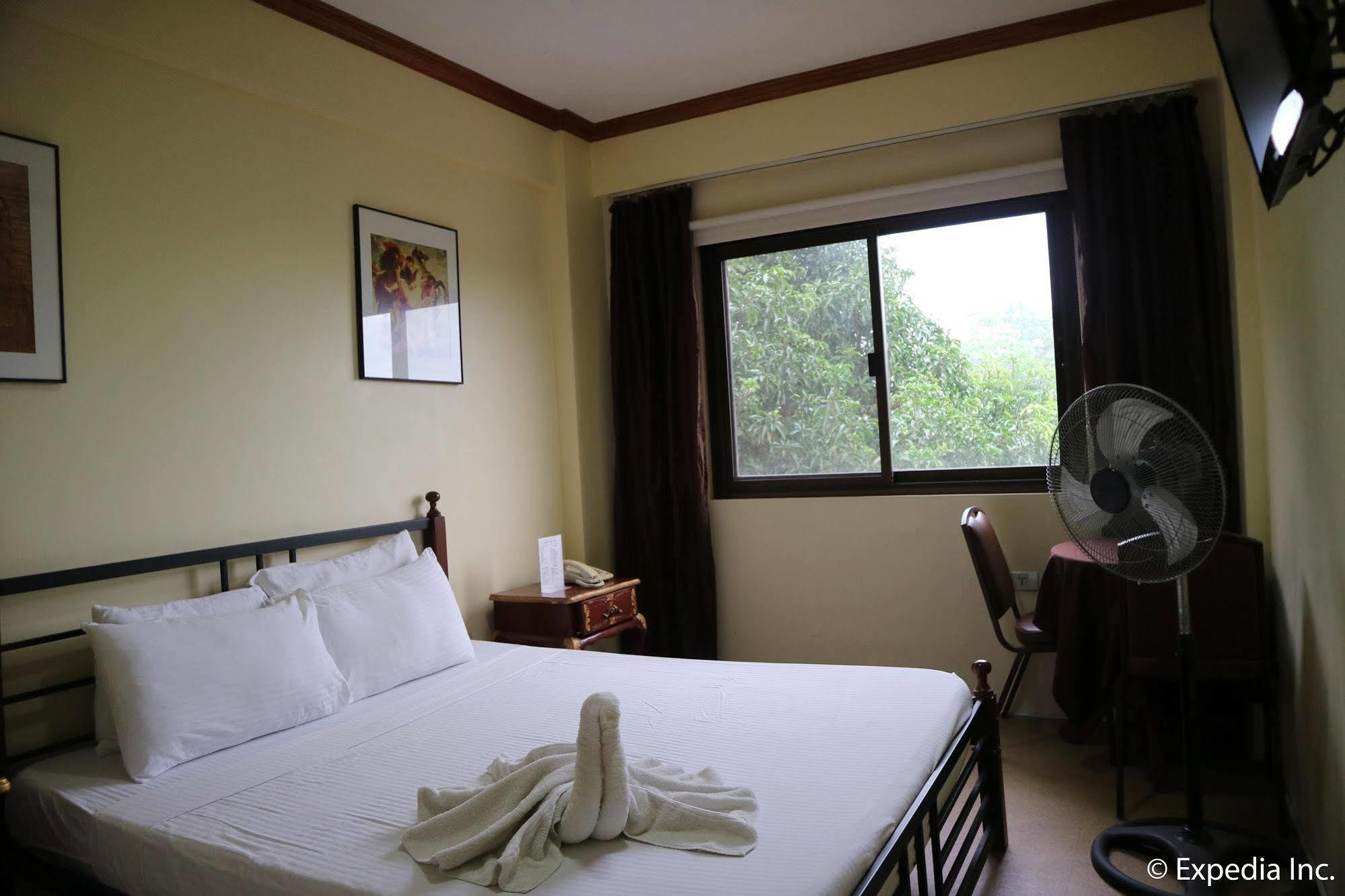 Spring Plaza Hotel Dasmarinas Luaran gambar
