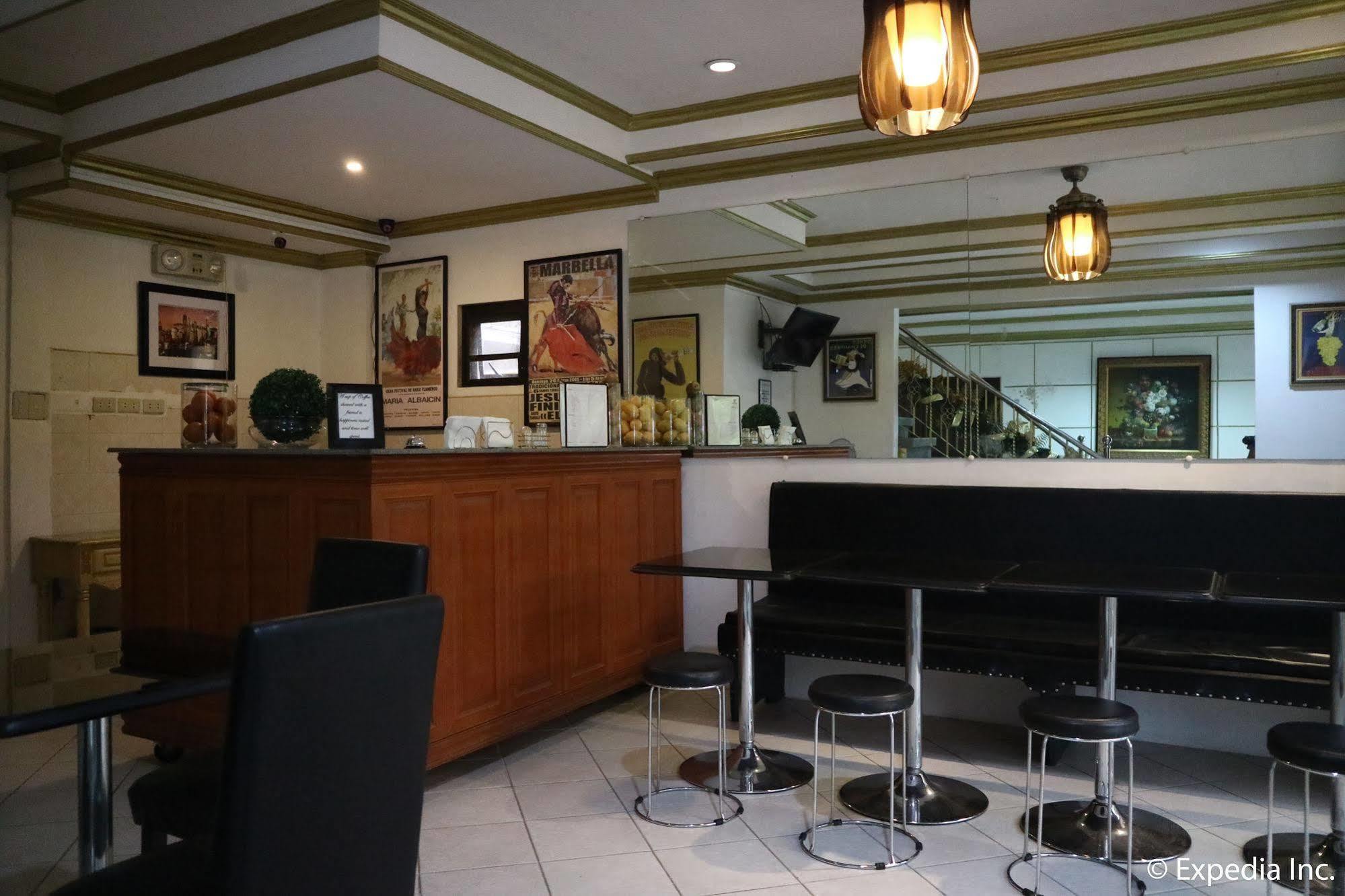 Spring Plaza Hotel Dasmarinas Luaran gambar